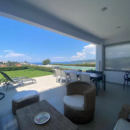 Mariana 4bdrm With Stunning View Βίλα