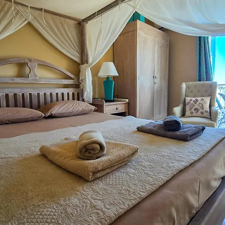 Villa Mariana 4bdrm With Stunning View